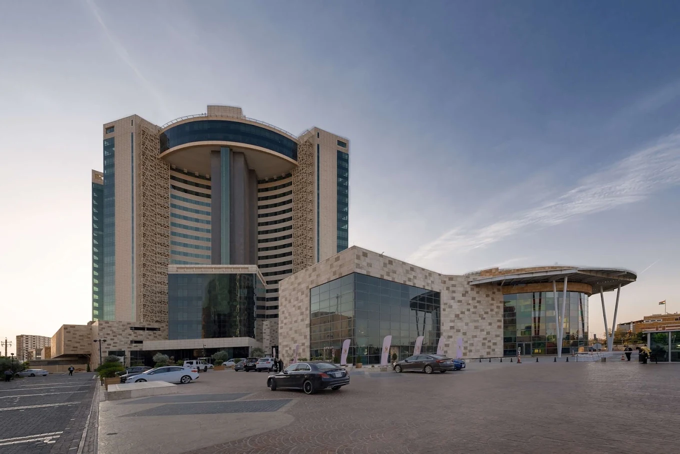 هۆتێل ڕادیسۆن (Radisson Hotel & Residences Erbil)
